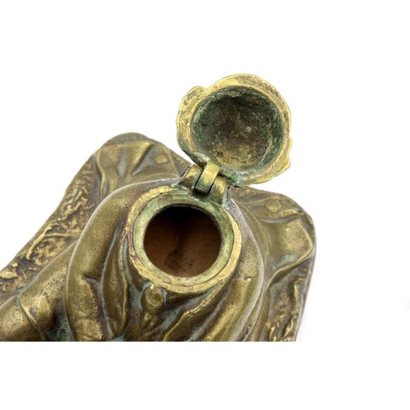 Antique Daniel Lambert Brass Inkwell: English Office Decor, 1900s - Picture 8 of 10